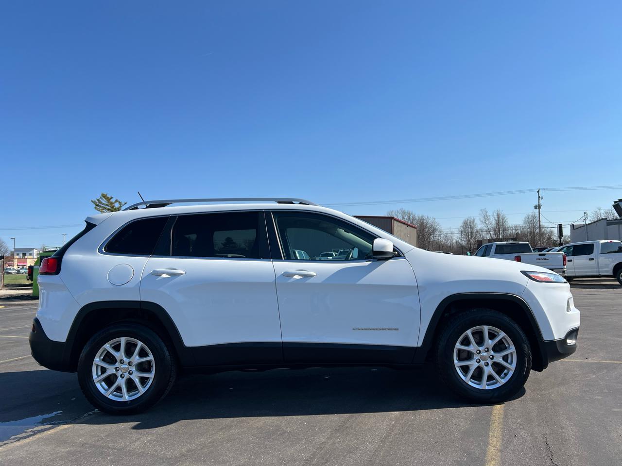 Jeep Cherokee 4WD 4dr Latitude 2015