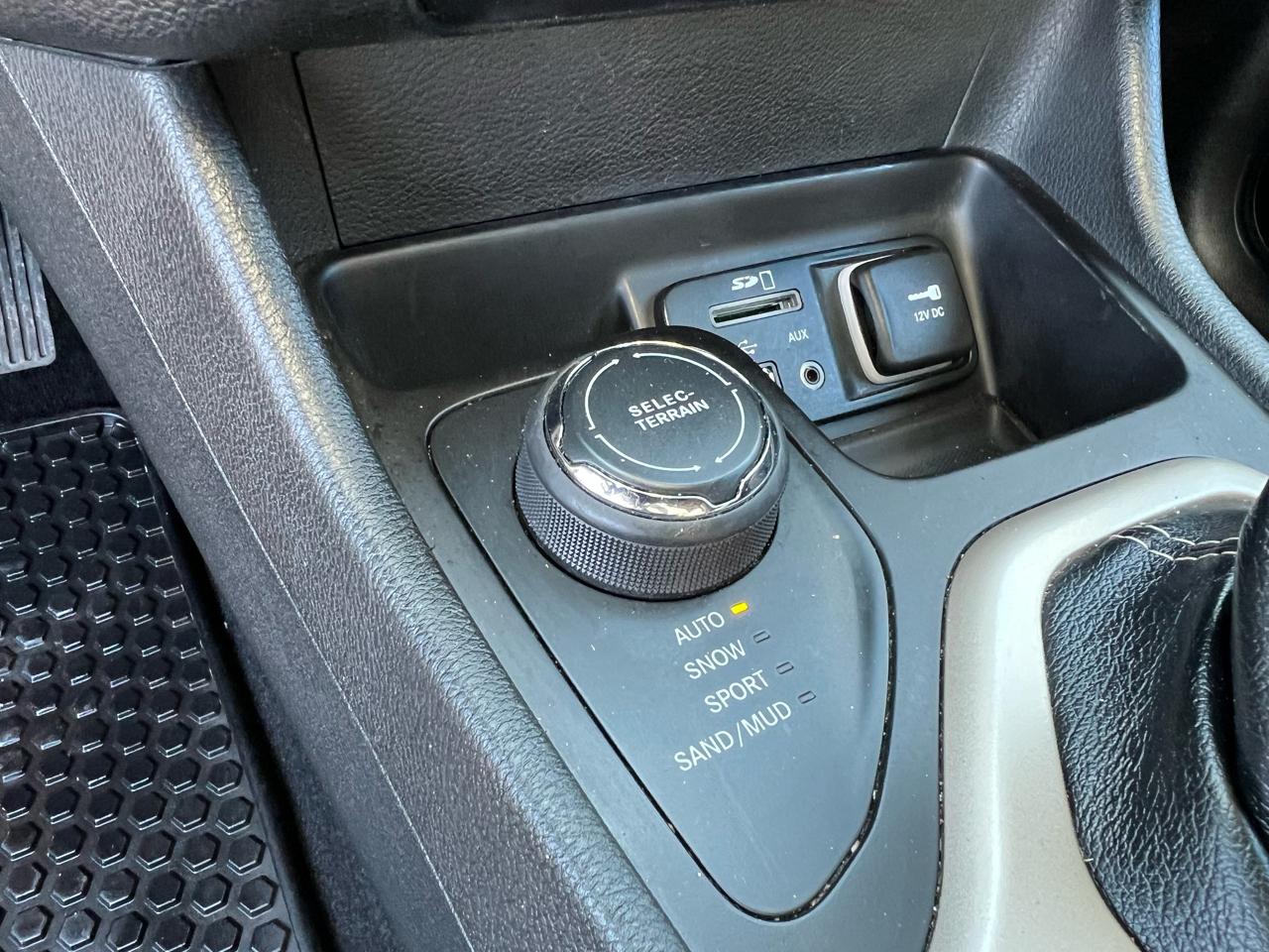 Jeep Cherokee 4WD 4dr Latitude 2015