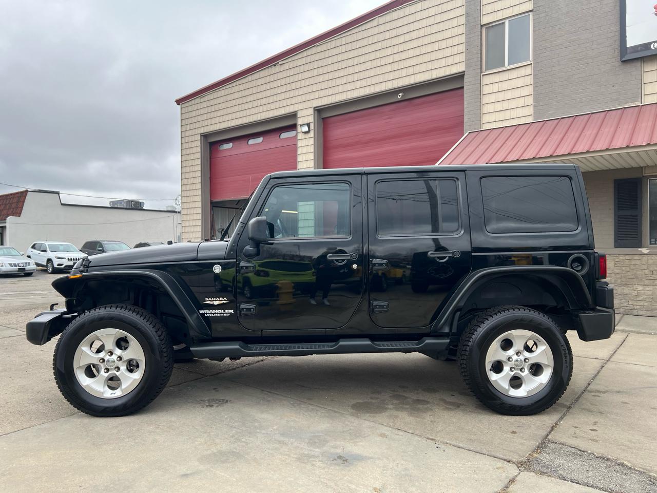 Jeep Wrangler Unlimited 4WD 4dr Sahara 2013