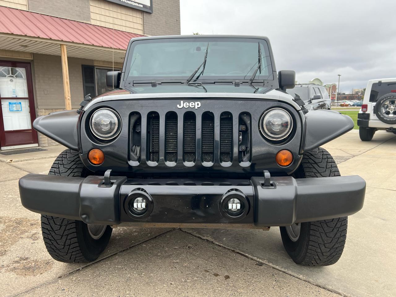 Jeep Wrangler Unlimited 4WD 4dr Sahara 2013