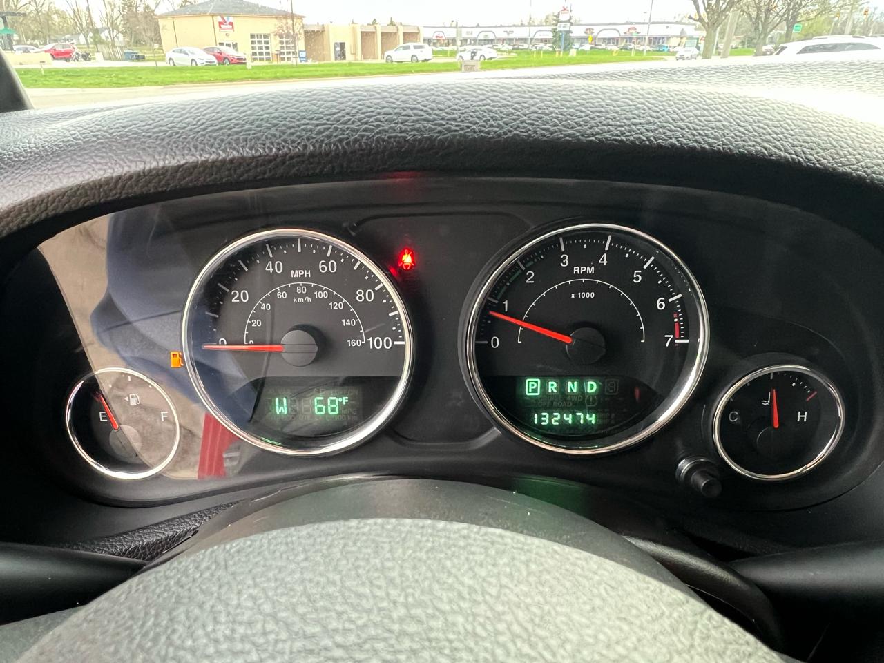 Jeep Wrangler Unlimited 4WD 4dr Sahara 2013