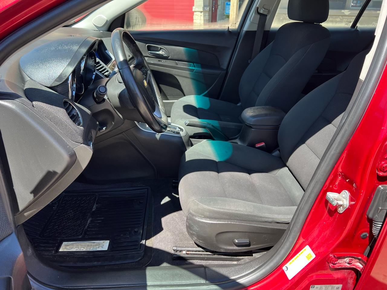 Chevrolet Cruze 4dr Sdn LT w/1LT 2012