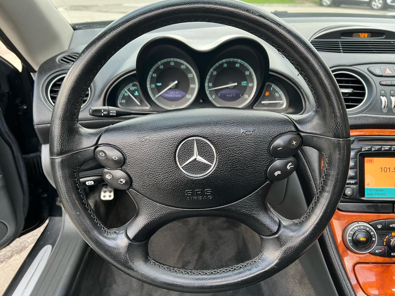Mercedes-Benz SL-Class SL500 2004