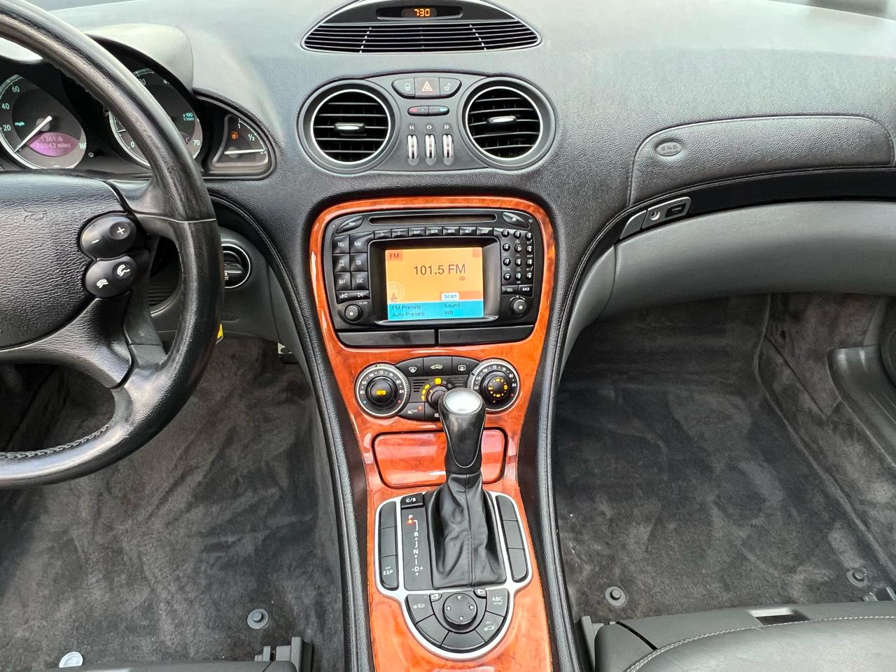 Mercedes-Benz SL-Class SL500 2004