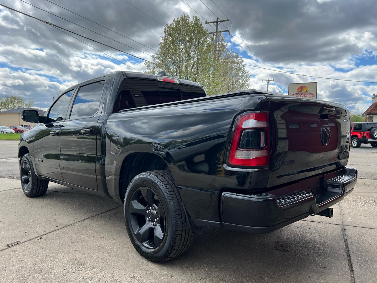 RAM 1500 Big Horn/Lone Star 4x4 Crew Cab 5'7" Box 2019