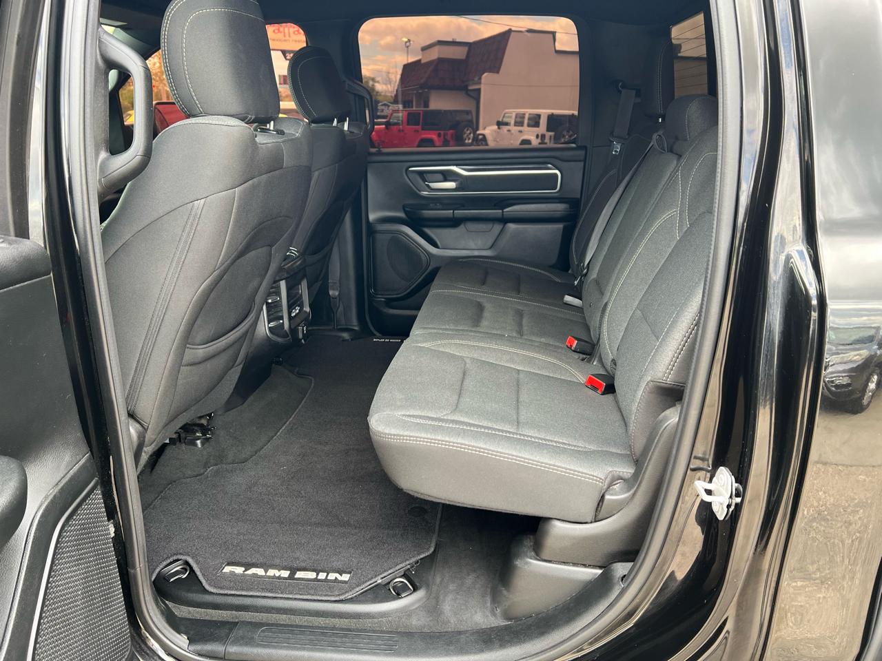 RAM 1500 Big Horn/Lone Star 4x4 Crew Cab 5'7" Box 2019