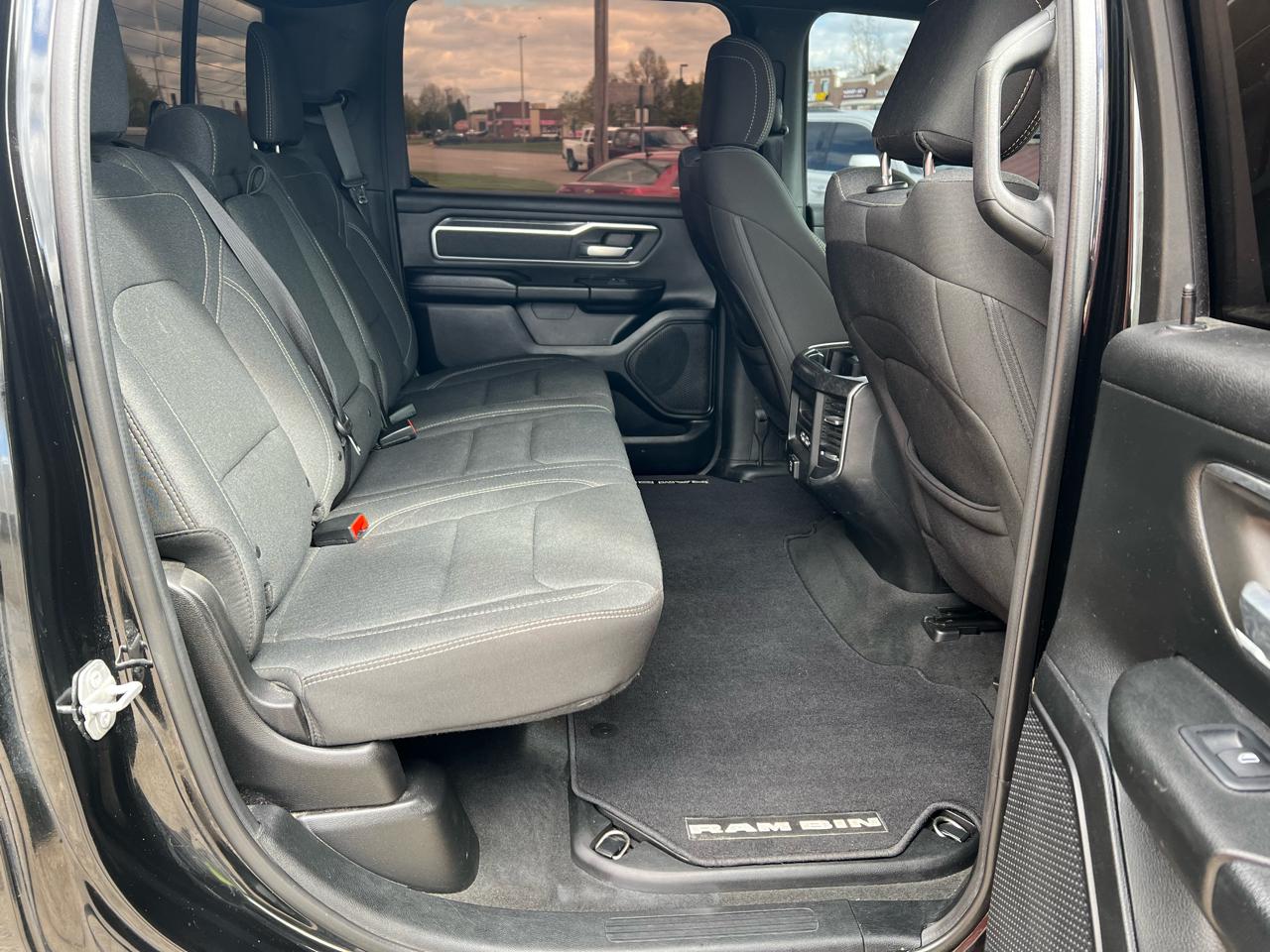 RAM 1500 Big Horn/Lone Star 4x4 Crew Cab 5'7" Box 2019