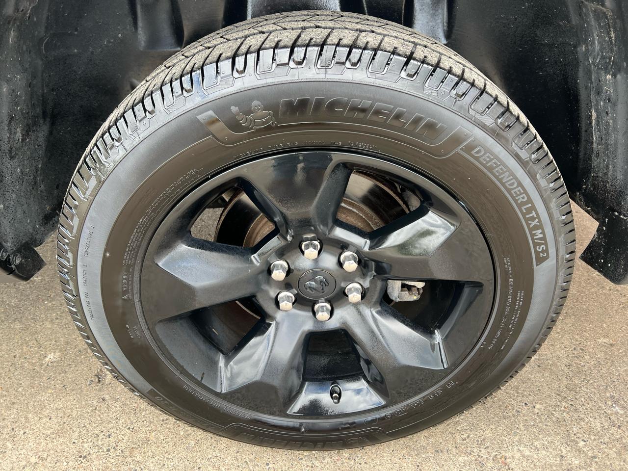 RAM 1500 Big Horn/Lone Star 4x4 Crew Cab 5'7" Box 2019