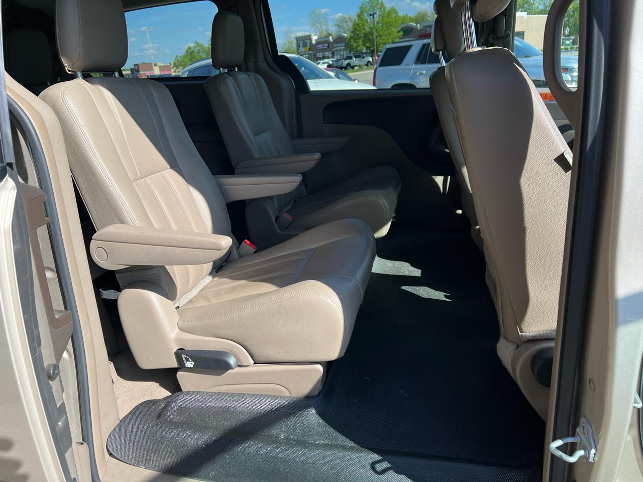 Chrysler Town & Country 4dr Wgn Touring 2015