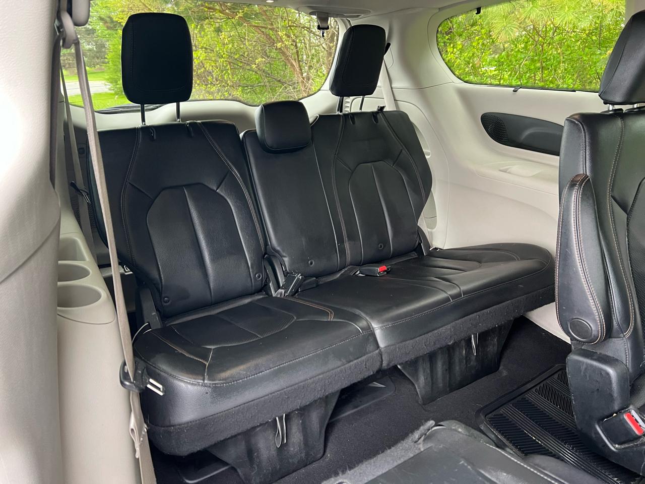 Chrysler Pacifica Touring L FWD 2018