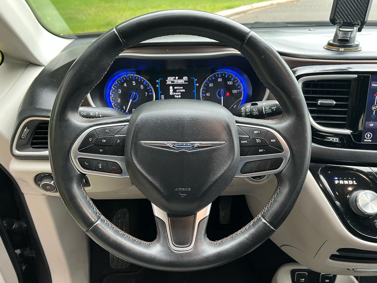 Chrysler Pacifica Touring L FWD 2018