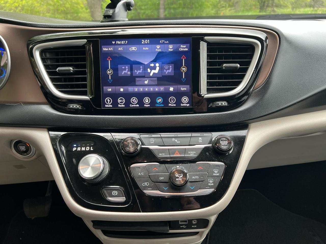 Chrysler Pacifica Touring L FWD 2018