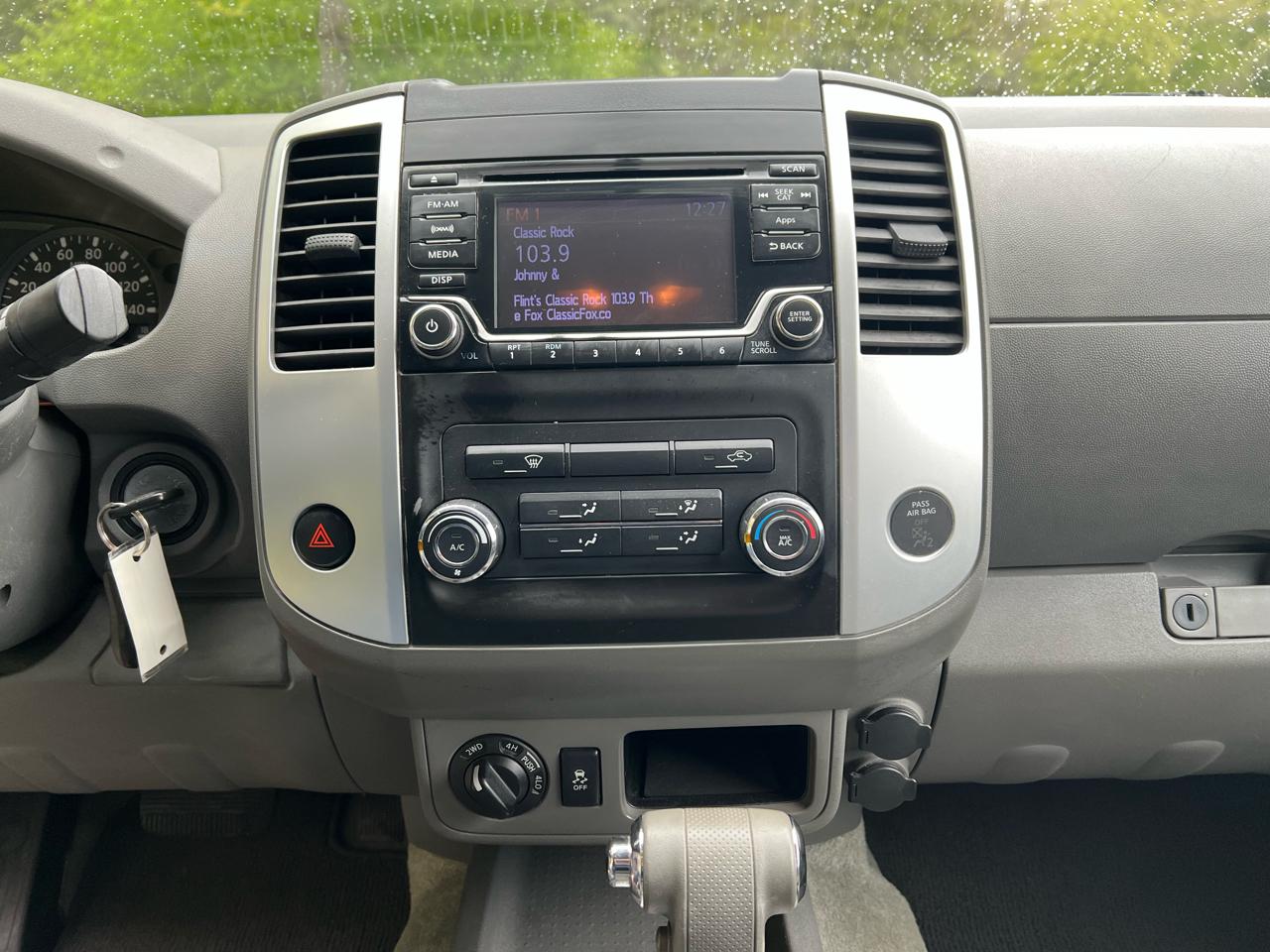 Nissan Frontier 4WD Crew Cab SWB Auto PRO-4X 2016