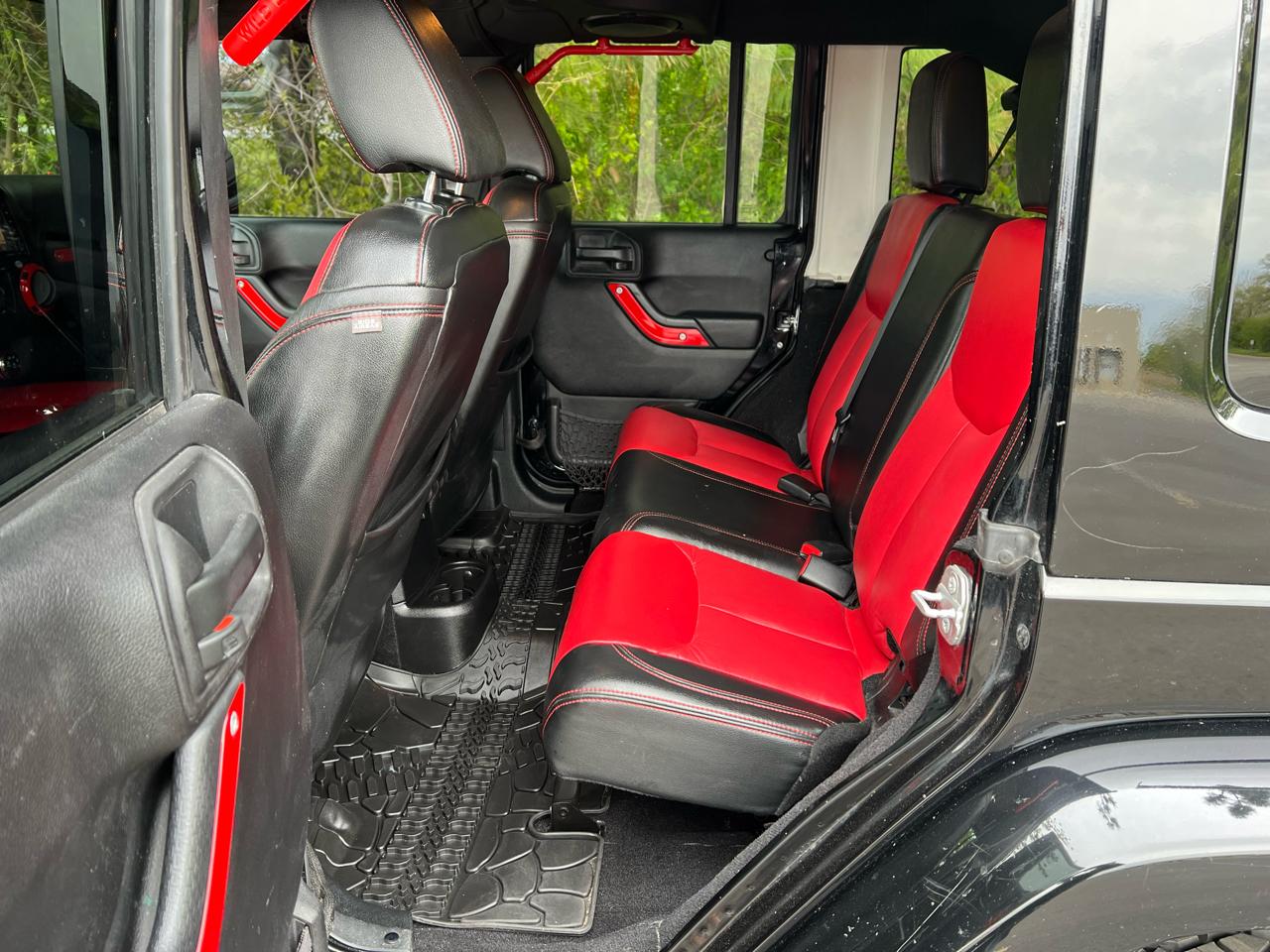 Jeep Wrangler Unlimited 4WD 4dr Rubicon X 2014
