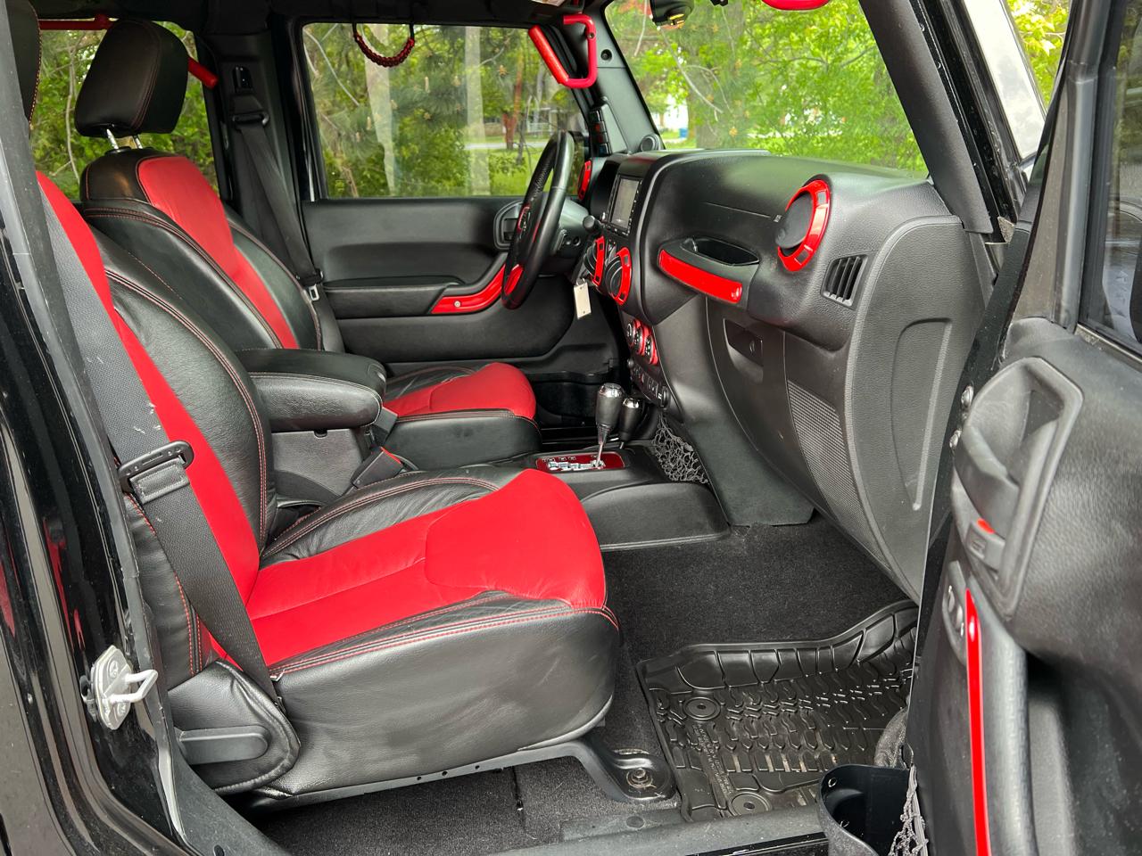 Jeep Wrangler Unlimited 4WD 4dr Rubicon X 2014