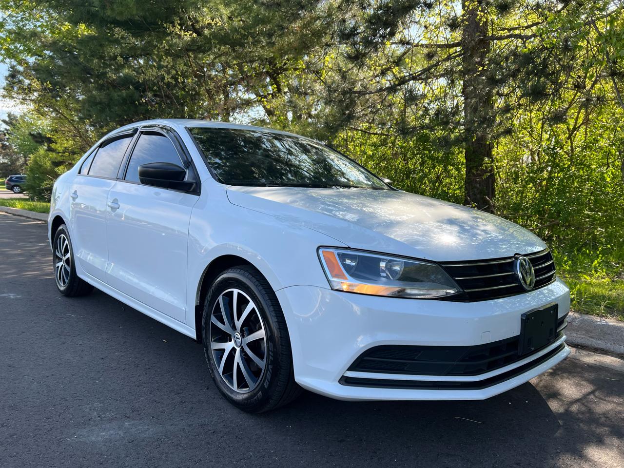 Volkswagen Jetta Sedan 4dr Auto 1.8T SE PZEV 2015