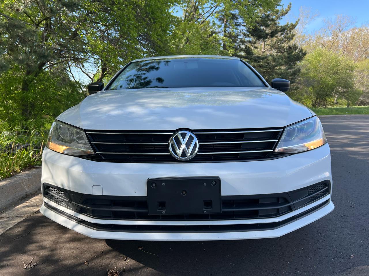 Volkswagen Jetta Sedan 4dr Auto 1.8T SE PZEV 2015