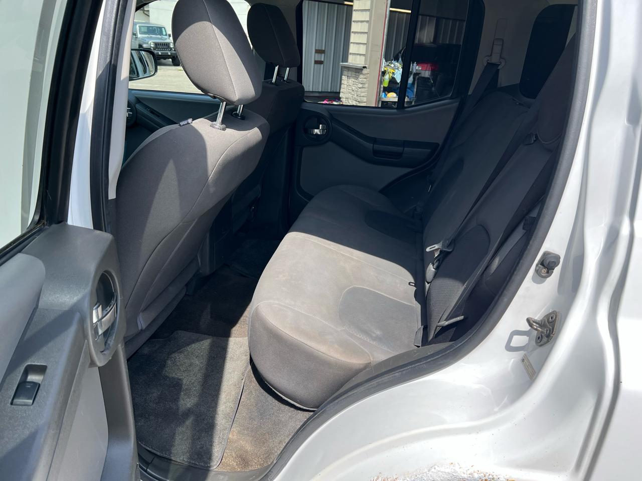 Nissan Xterra 4WD 4dr Auto S 2012