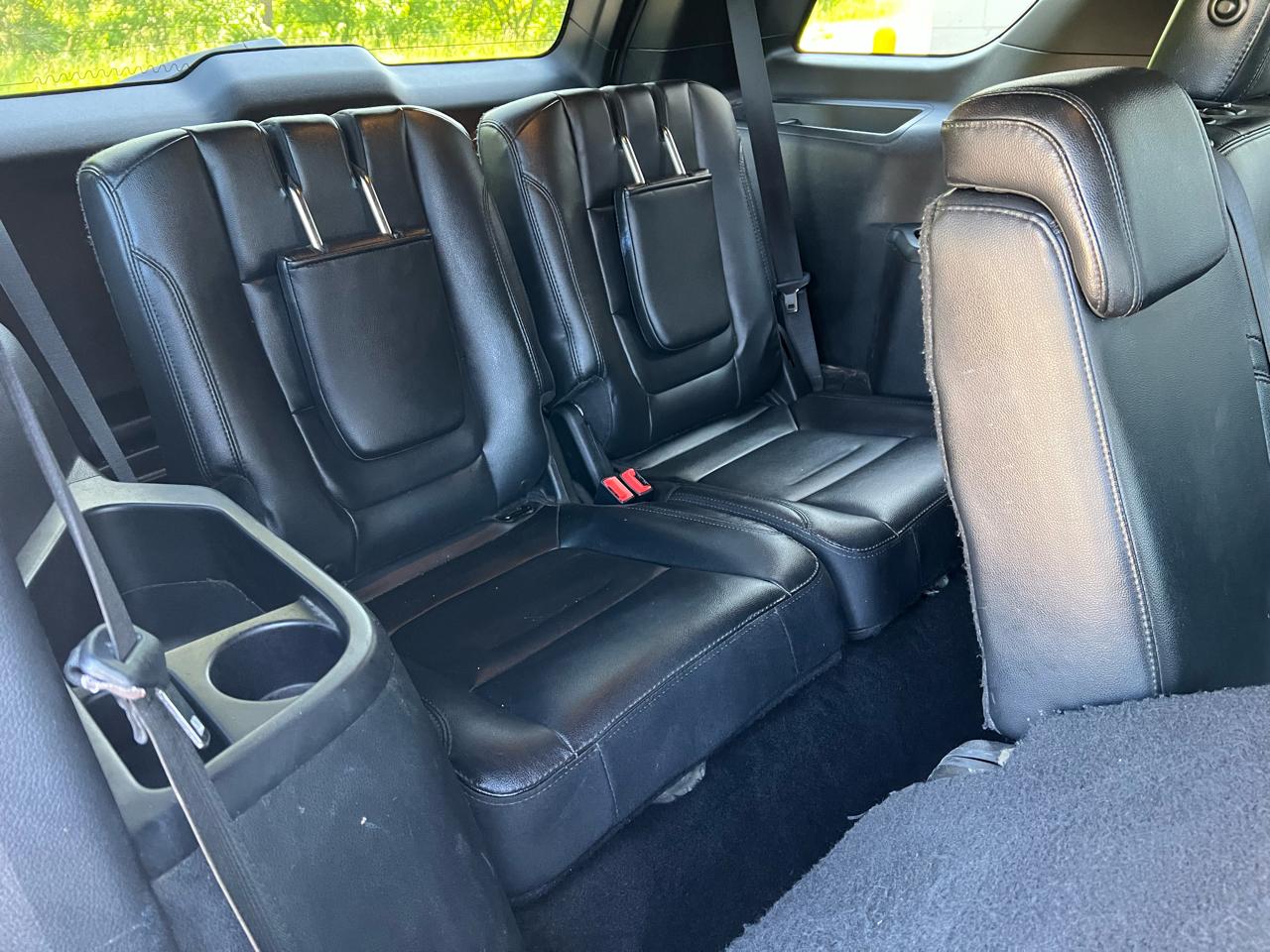Ford Explorer XLT 4-Door 4WD 2017