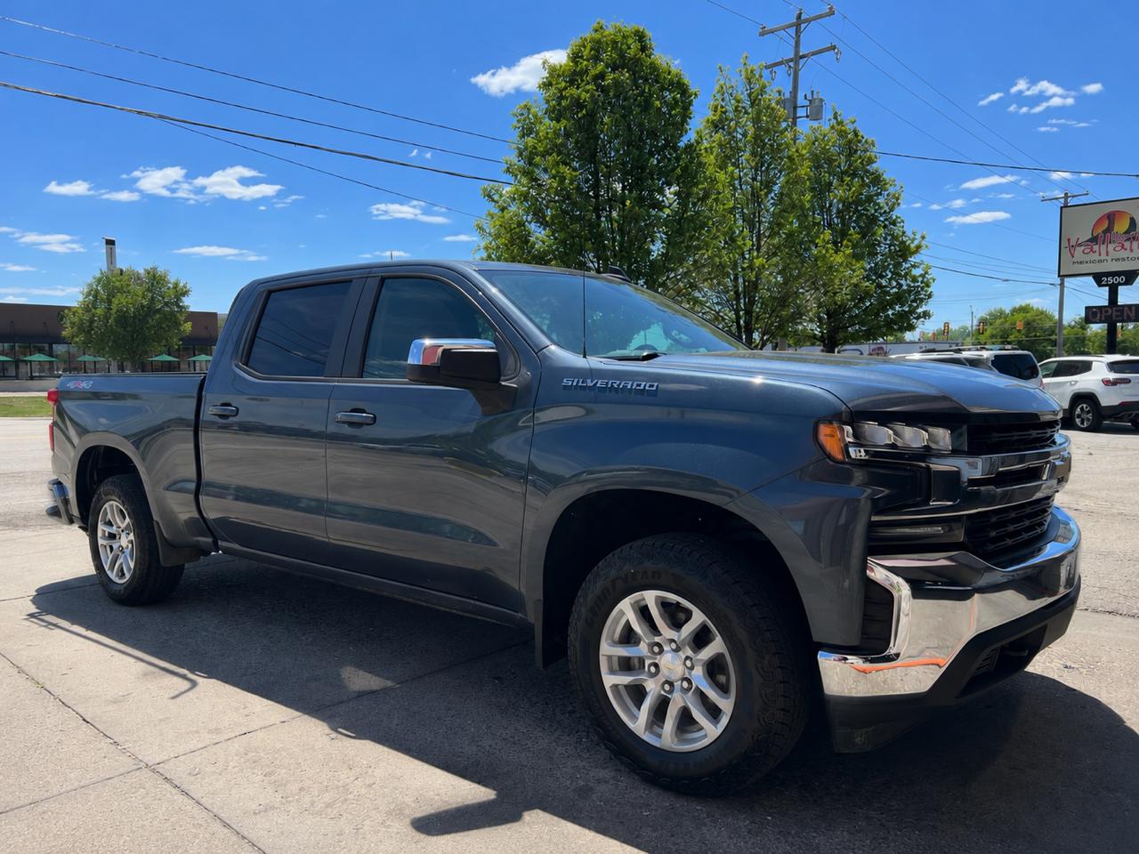 Chevrolet Silverado 1500 4WD Crew Cab 147" LT 2021