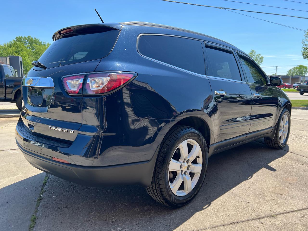 Chevrolet Traverse FWD 4dr LT w/1LT 2016