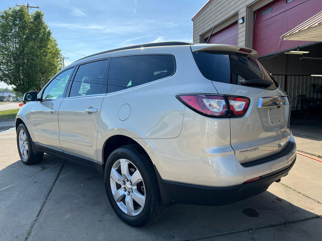Chevrolet Traverse FWD 4dr LT w/1LT 2017