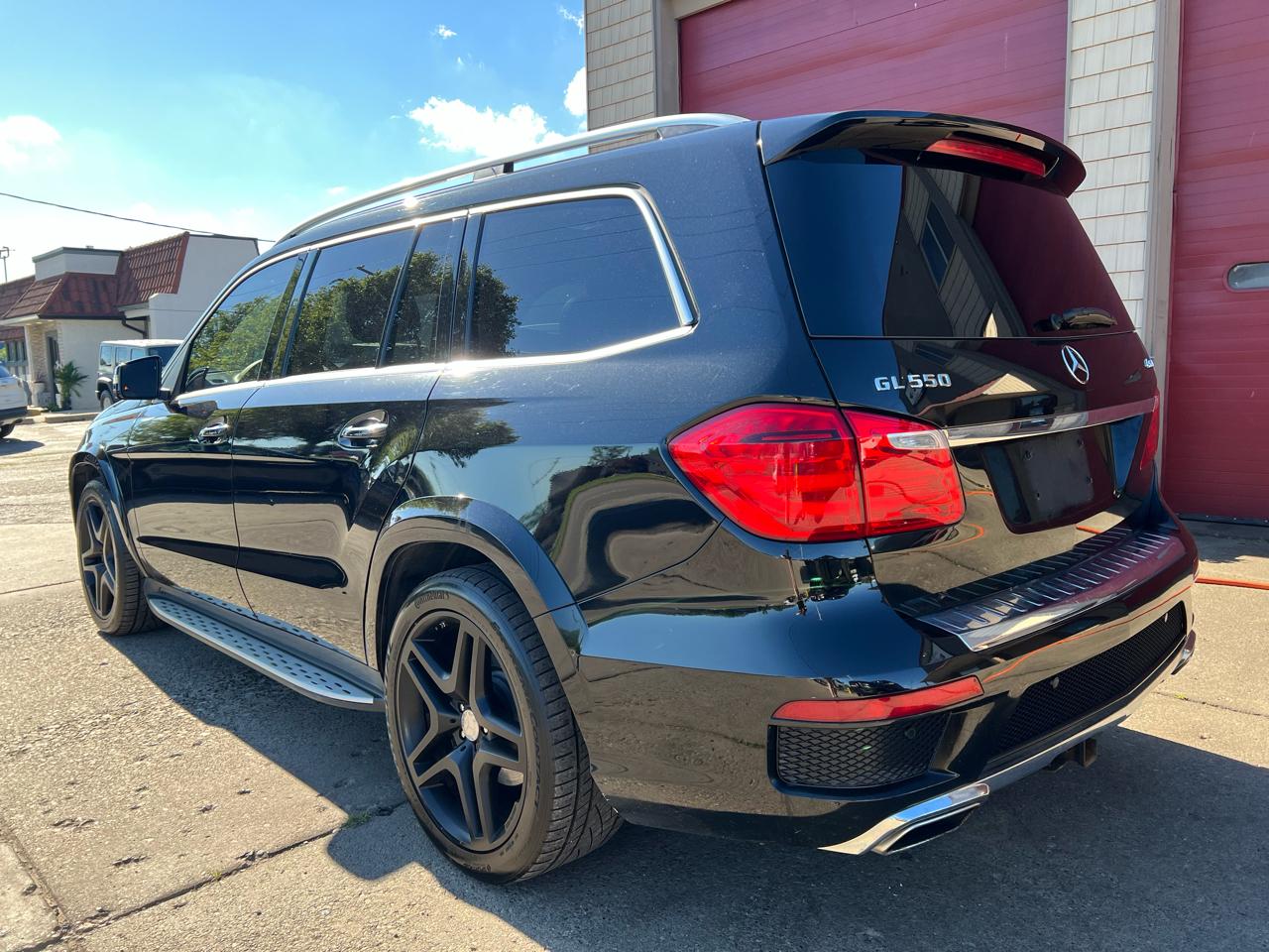 Mercedes-Benz GL 4MATIC 4dr GL 550 2016