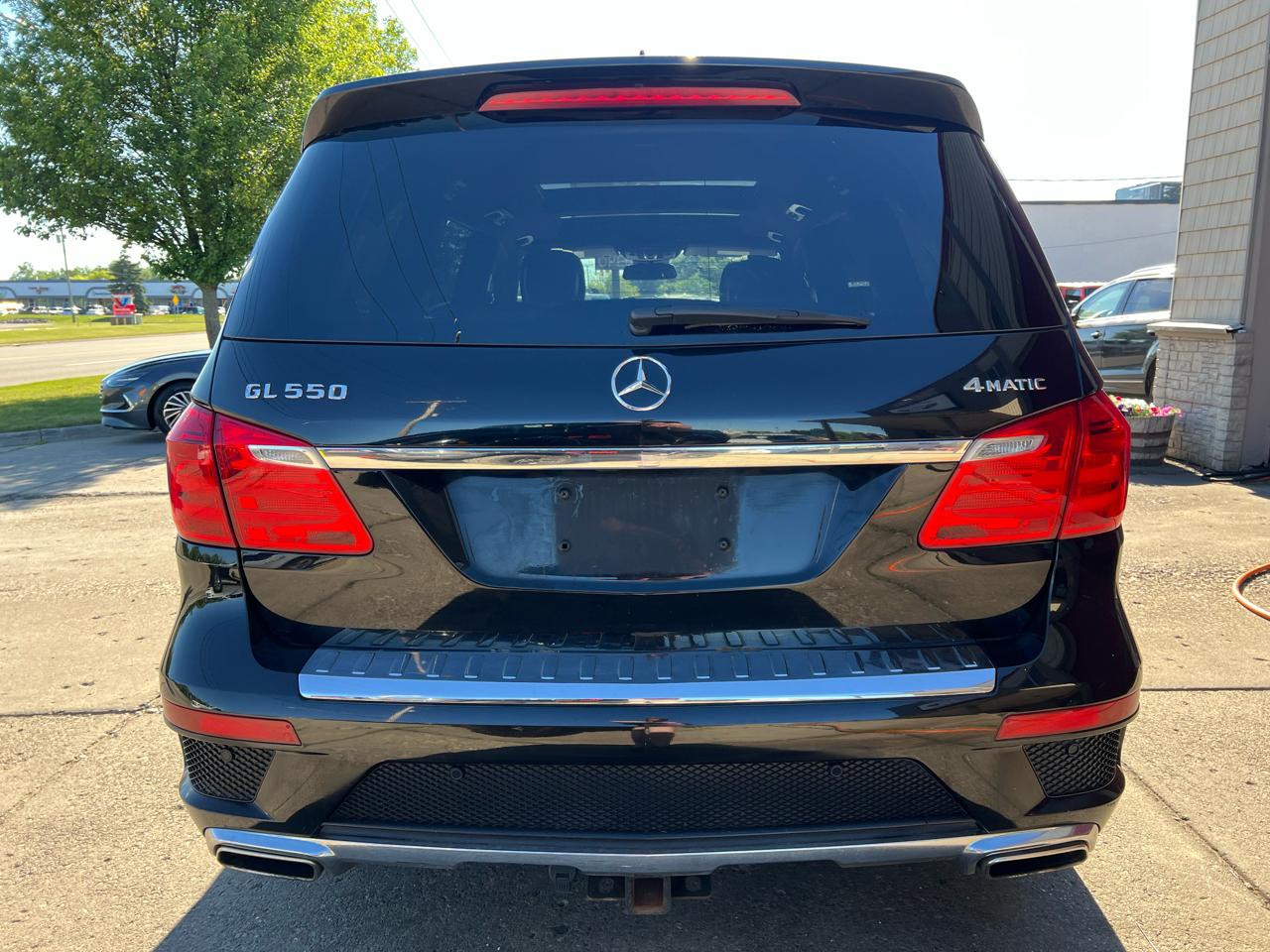 Mercedes-Benz GL 4MATIC 4dr GL 550 2016