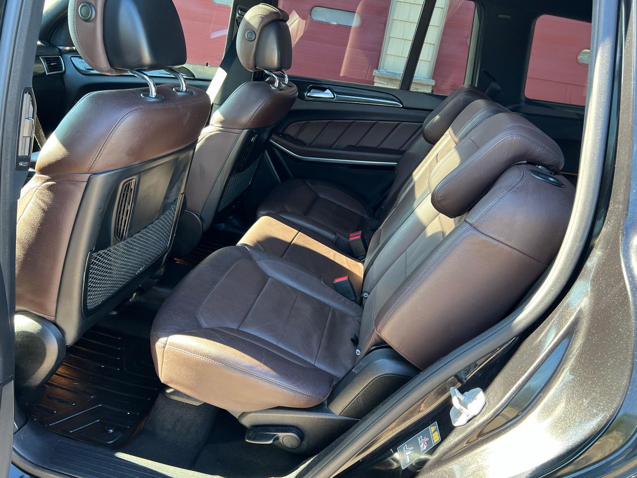 Mercedes-Benz GL 4MATIC 4dr GL 550 2016
