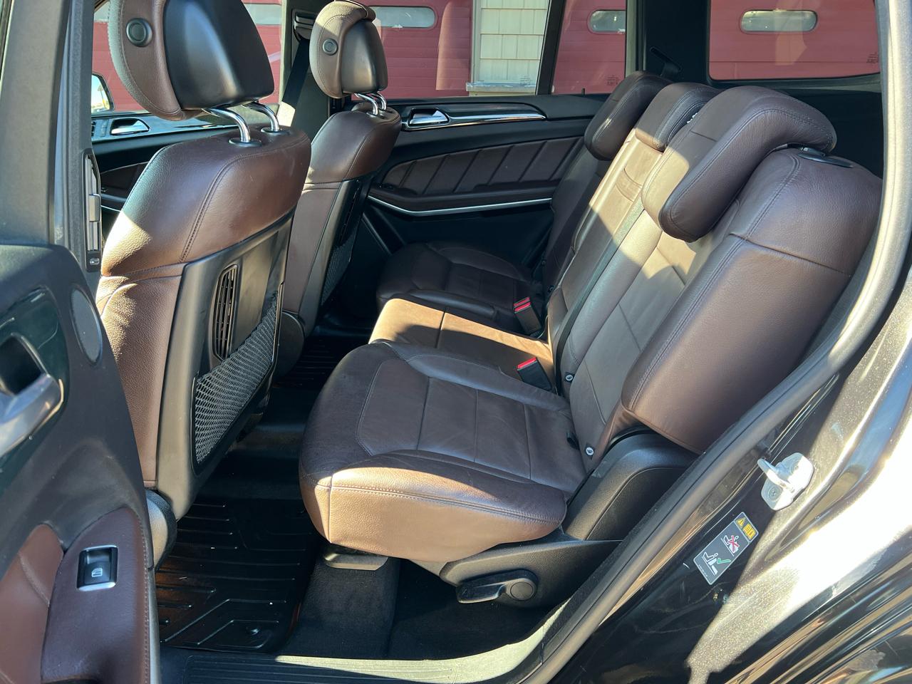 Mercedes-Benz GL 4MATIC 4dr GL 550 2016