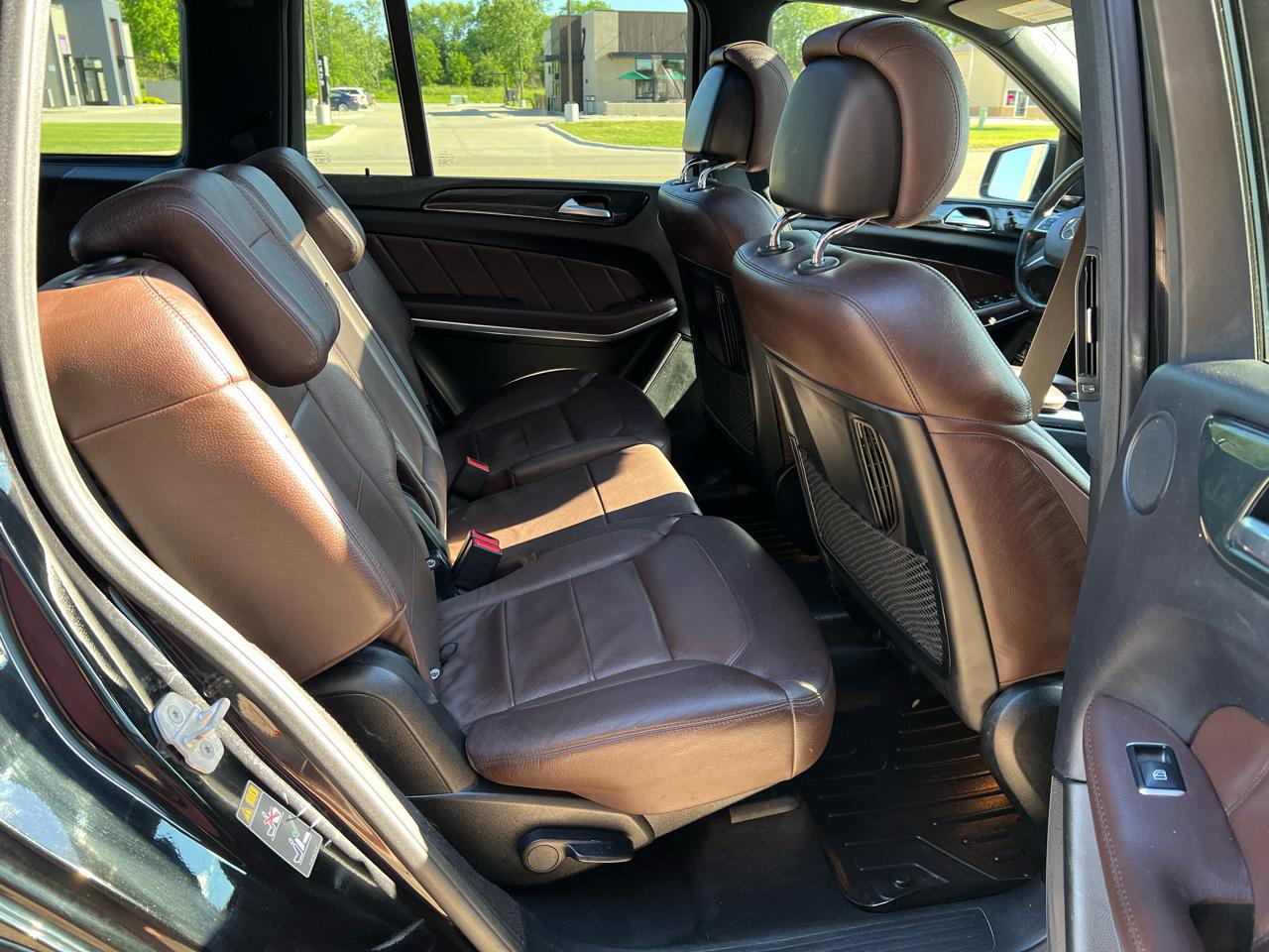 Mercedes-Benz GL 4MATIC 4dr GL 550 2016