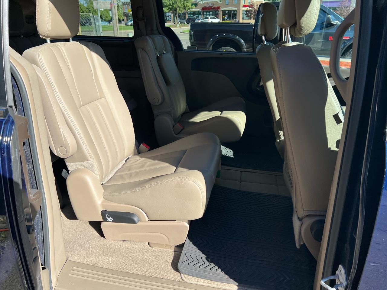 Chrysler Town & Country 4dr Wgn Touring 2015