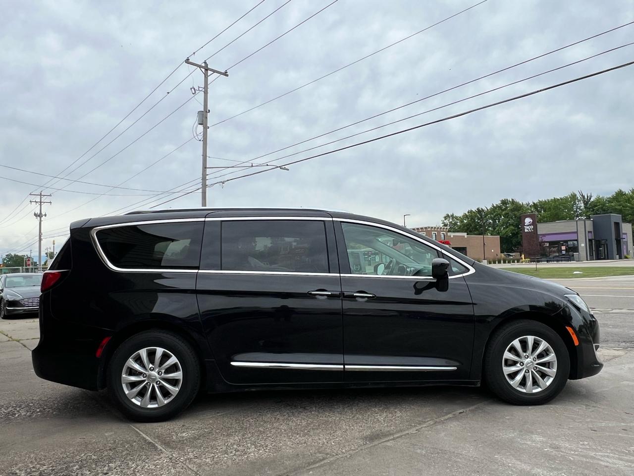 Chrysler Pacifica Touring L Plus FWD 2018