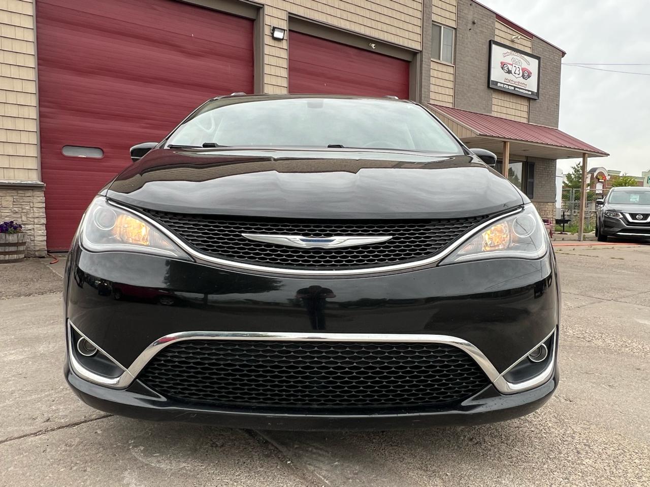 Chrysler Pacifica Touring L Plus FWD 2018