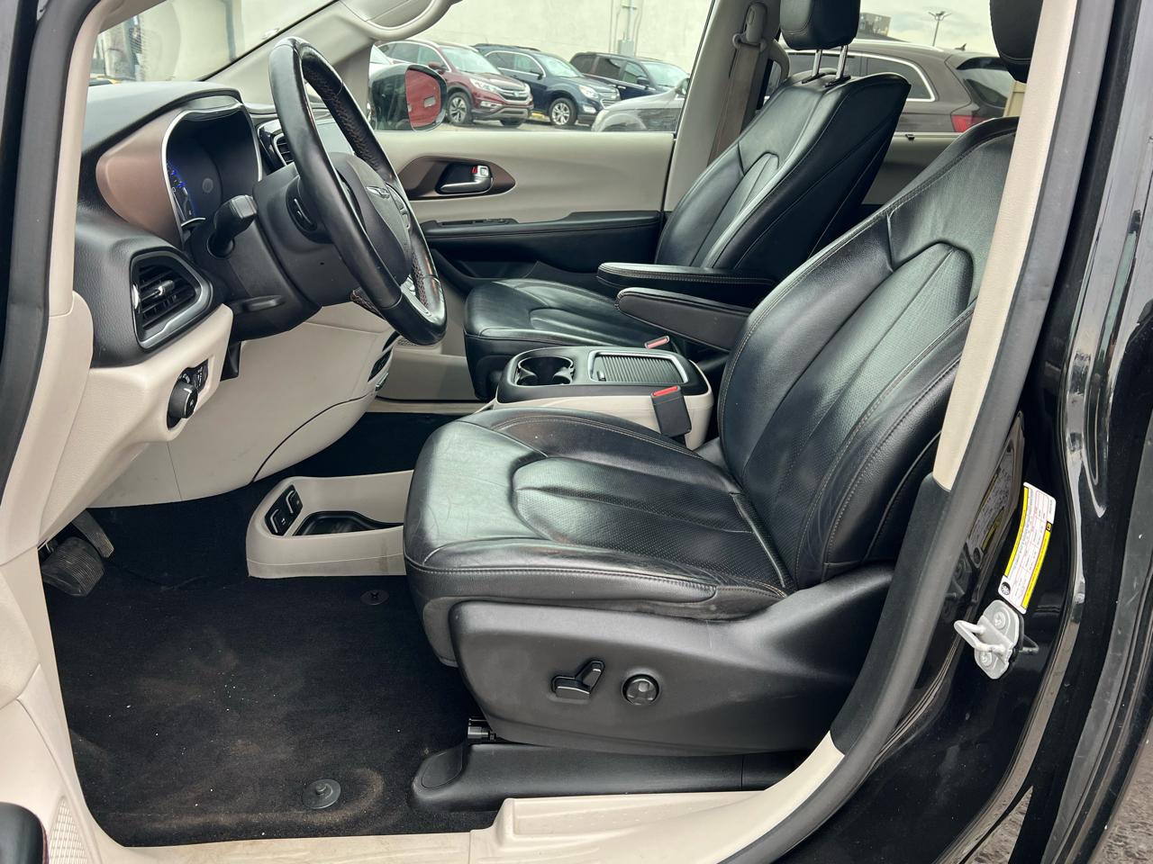 Chrysler Pacifica Touring L Plus FWD 2018