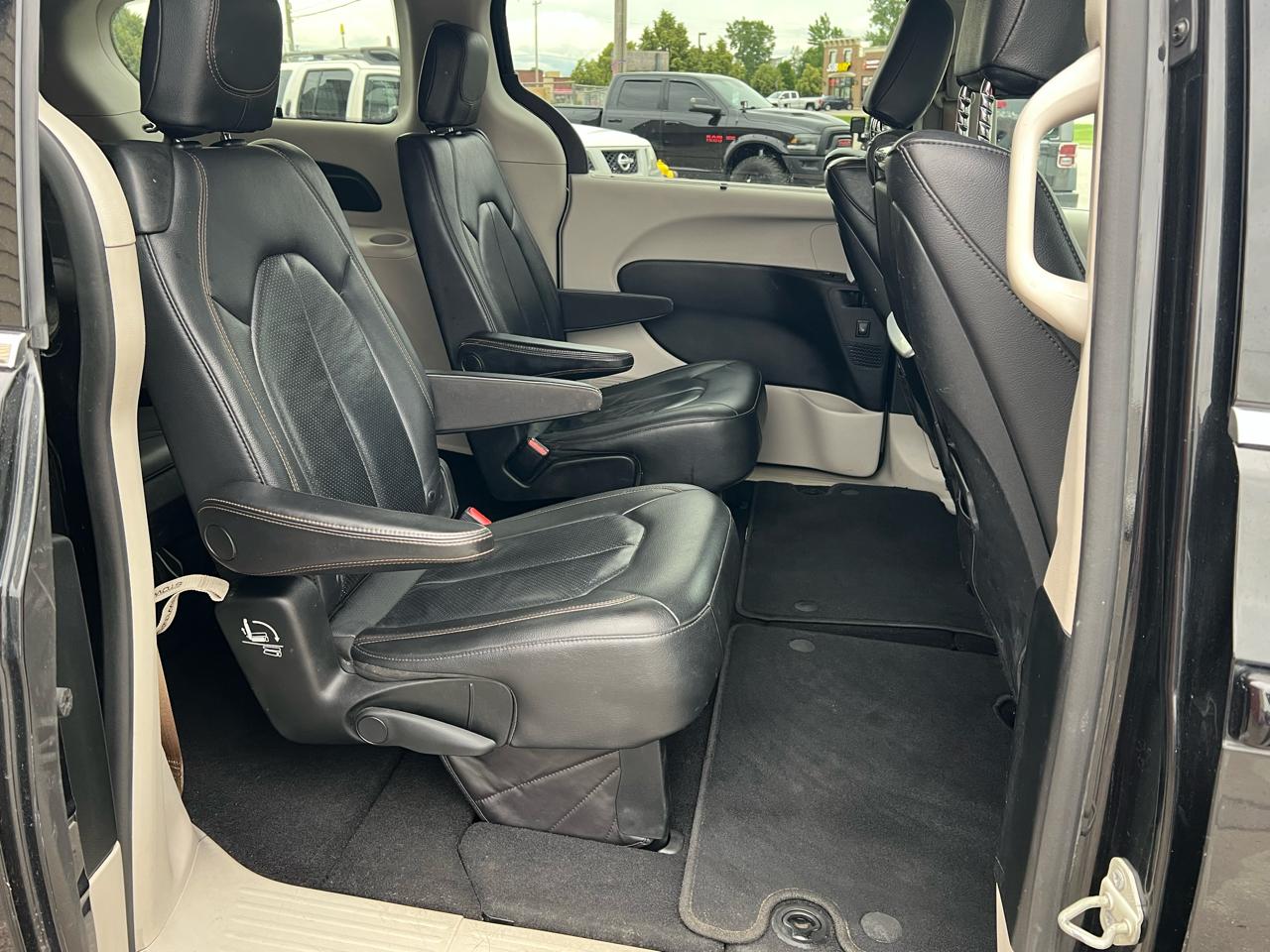 Chrysler Pacifica Touring L Plus FWD 2018
