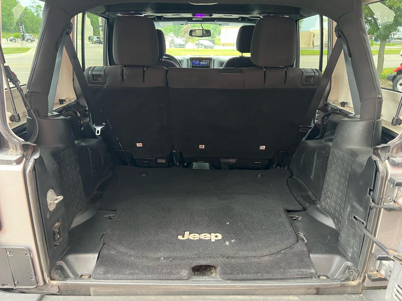 Jeep Wrangler Unlimited 4WD 4dr Sport 2014