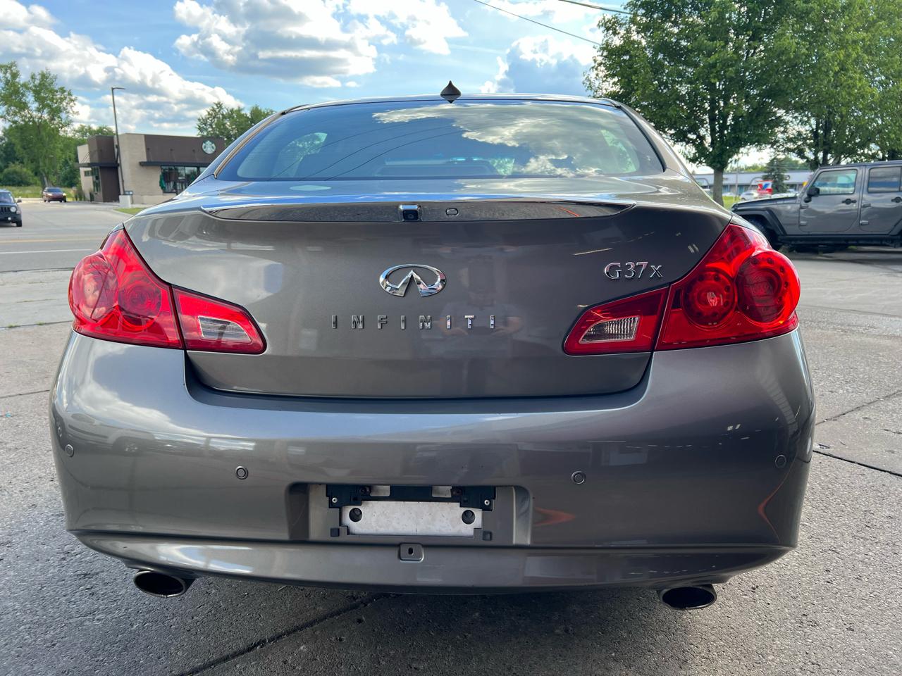 Infiniti G37 Sedan 4dr x AWD 2012