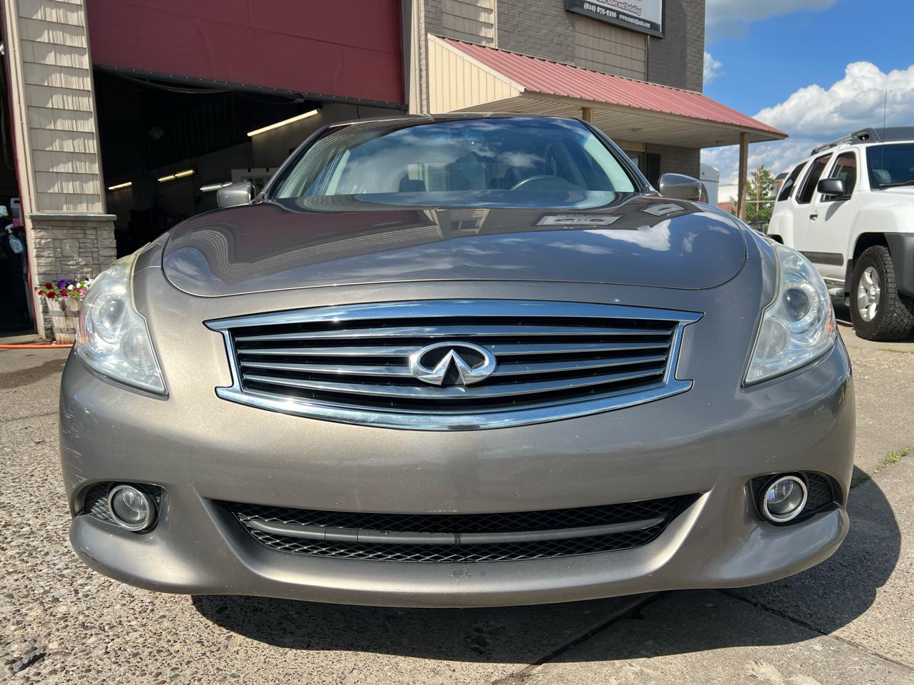 Infiniti G37 Sedan 4dr x AWD 2012