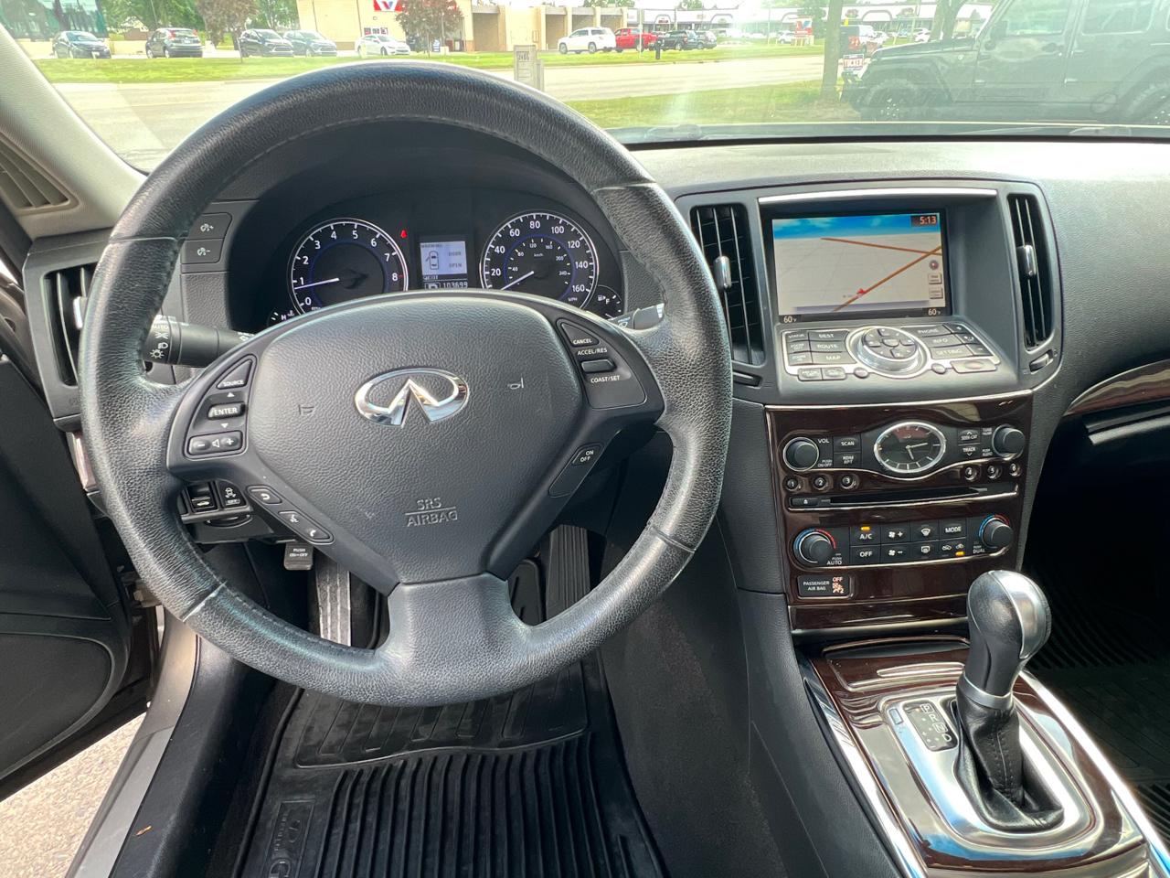 Infiniti G37 Sedan 4dr x AWD 2012
