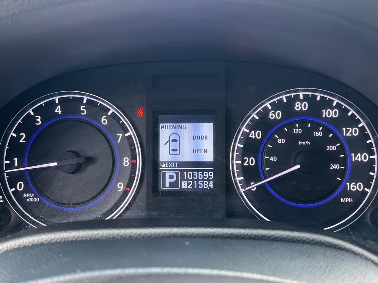 Infiniti G37 Sedan 4dr x AWD 2012