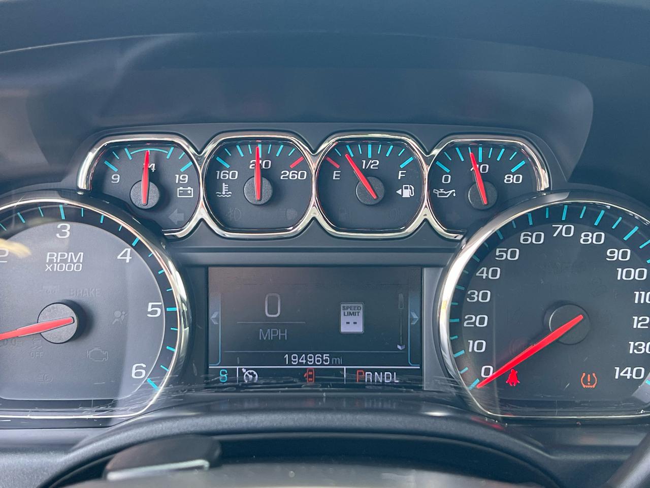 GMC Sierra 1500 4WD Crew Cab 143.5" SLT 2018