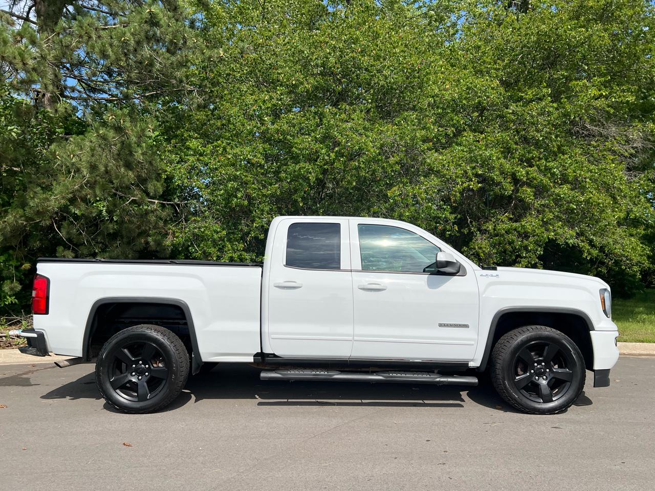 GMC Sierra 1500 4WD Double Cab 147" Elevation 2017
