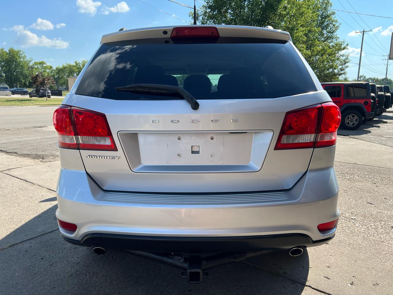 Dodge Journey FWD 4dr Mainstreet 2011