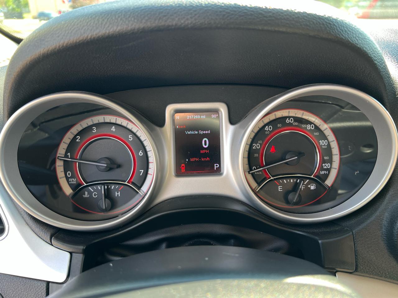 Dodge Journey FWD 4dr Mainstreet 2011