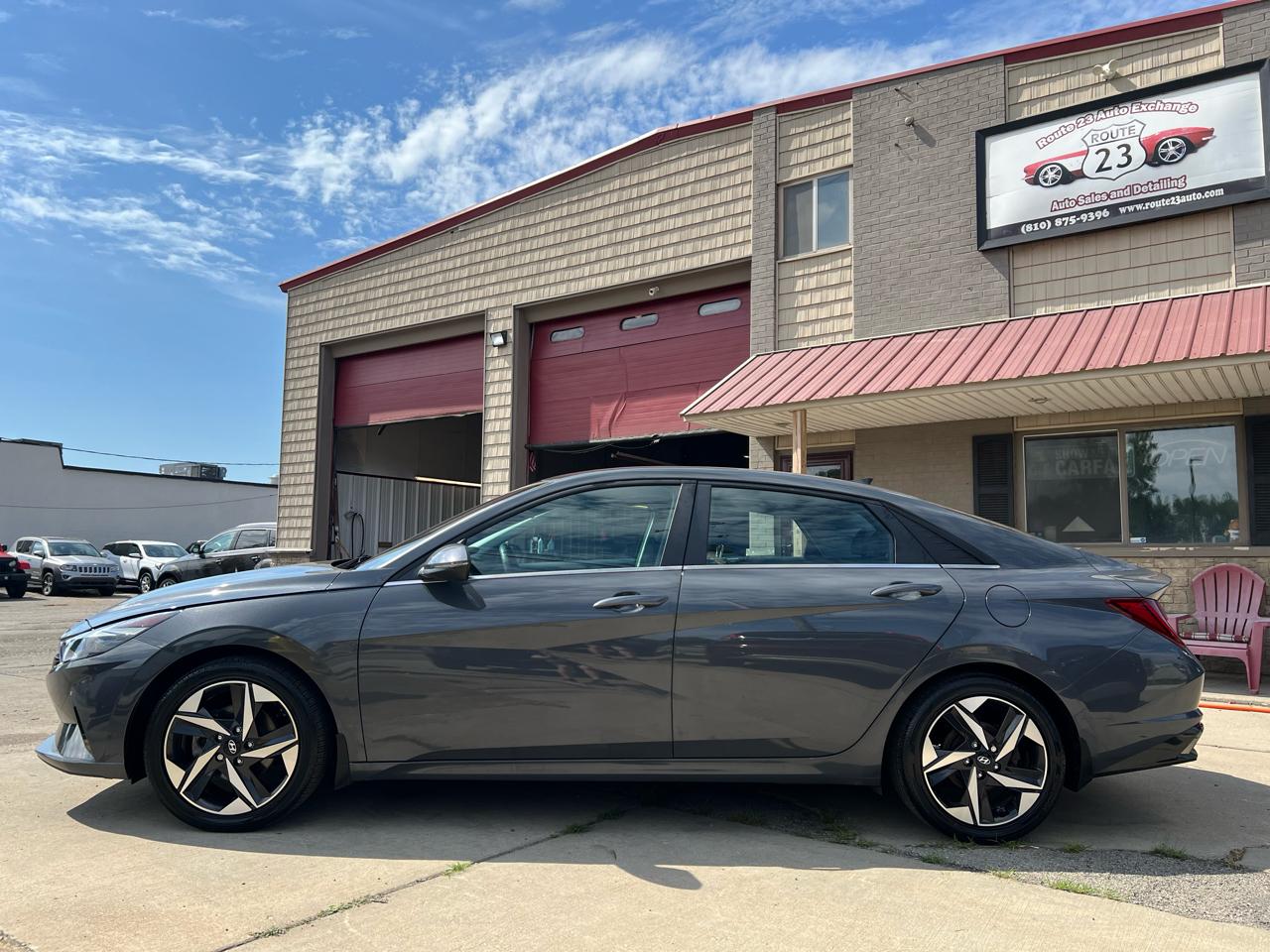 Hyundai Elantra Hybrid Limited DCT 2023