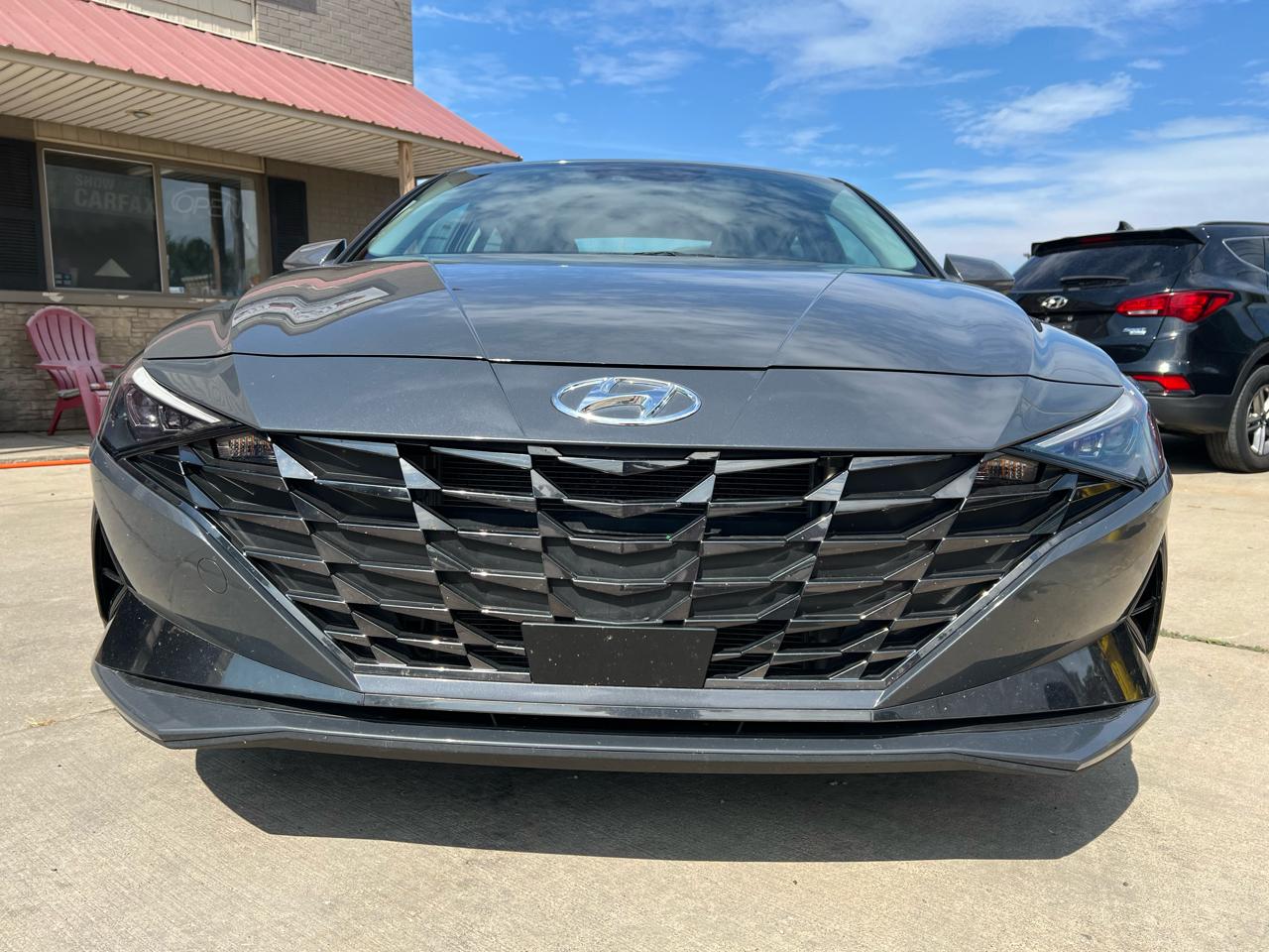Hyundai Elantra Hybrid Limited DCT 2023