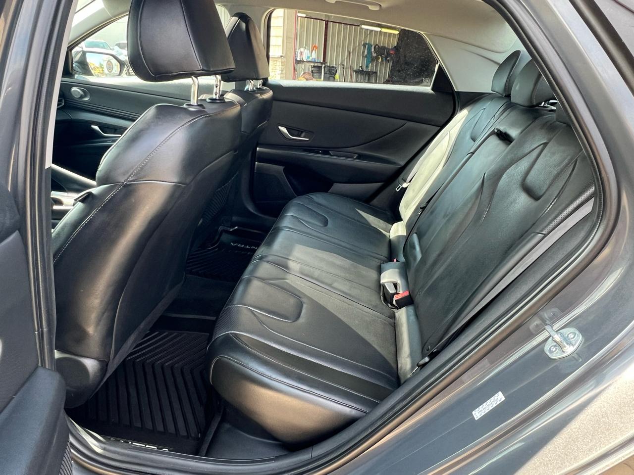 Hyundai Elantra Hybrid Limited DCT 2023