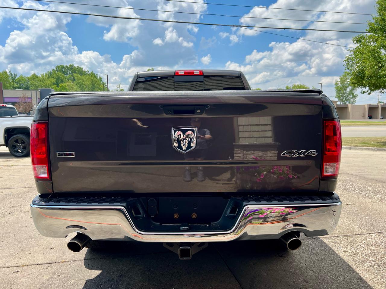 RAM 1500 Classic SLT 4x4 Crew Cab 6'4" Box 2019