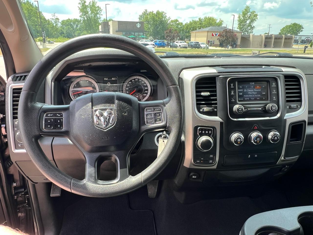 RAM 1500 Classic SLT 4x4 Crew Cab 6'4" Box 2019
